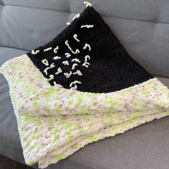 Hand Knitted Cozy Blanket, Knitted Cozy Throw, Handmade Nursery Blanket - Picture 8 of 9